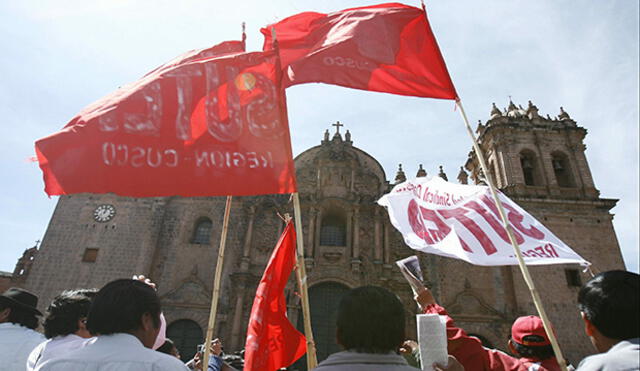 Maestros de Cusco acataran paro de 48 horas