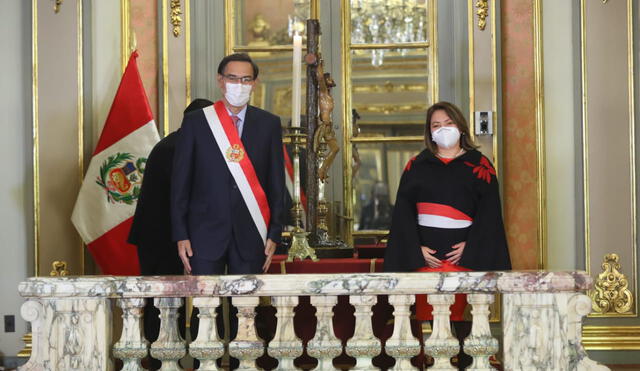 Vizcarra tomó juramento al nuevo gabinete ministerial.