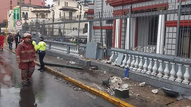 Frontis de la Embajada de Venezuela fue impactado por bus del Corredor Azul [FOTOS]