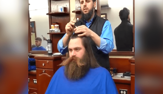 Facebook viral: ‘barber shop’ hace drástico cambio de look a hombre que no se cortaba el pelo en años [VIDEO]