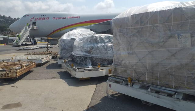 China envía tercer avión con ayuda "técnica humanitaria" para atender la crisis en Venezuela