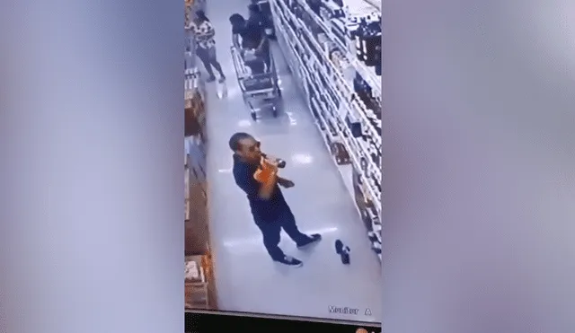 YouTube viral: cámara de seguridad descubre que hombre ‘degusta’ varios licores antes de comprar una botella