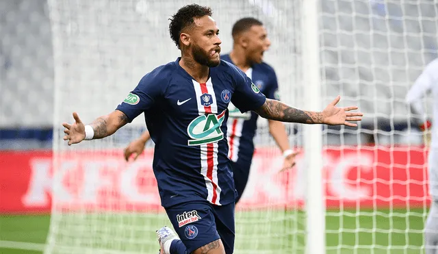 Neymar abrió el marcador en la final de la Copa de Francia entre el PSG y Saint Étienne. | Foto: AFP