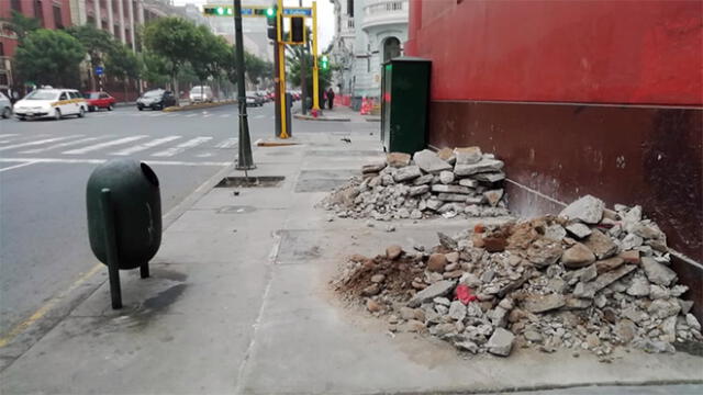 Cercado de Lima: restos de concreto han sido abandonados en la vía pública