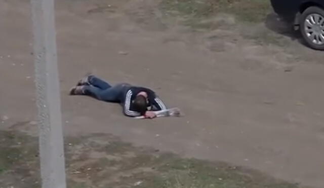Video YouTube del final del hombre ebrio que buscó a su amada con una flor en la mano