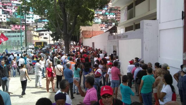 Venezuela: chavismo lidera simulacro electoral a días de presidenciales