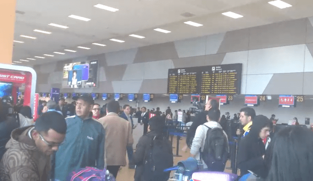 92 venezolanos retornan a su país en vuelo charter al no encontrar trabajo