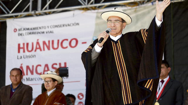 Vizcarra ofrece dialogar con las fuerzas políticas por ‘pacto social’