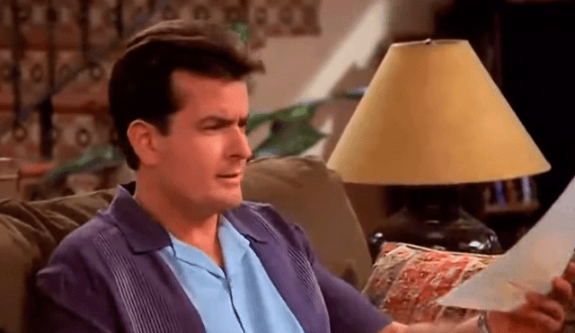 Charlie Sheen celebra un año sin alcohol y drogas [VIDEO]