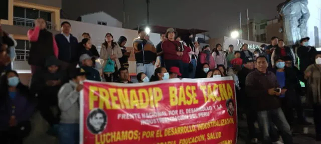 Ciudadanos muestran rechazo contra el Congreso. Foto: La República.