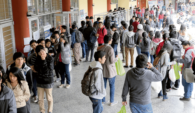 Prohibición para crear más universidades ahora está en manos del Pleno