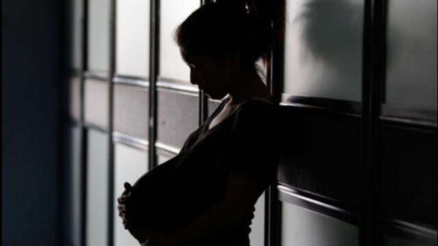 Embarazos adolescentes son considerados un problema de salud pública
