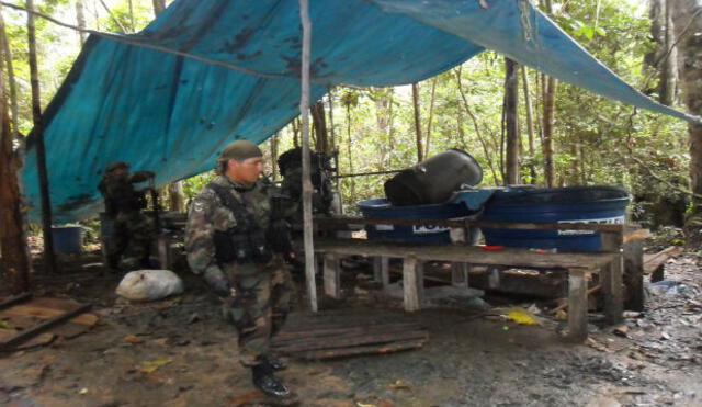 Dirandro descubre zonas de acopio y procesamiento de cocaína en frontera con Bolivia