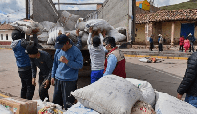 Desde Cusco se organizan y envían víveres para sus familiares en Arequipa.