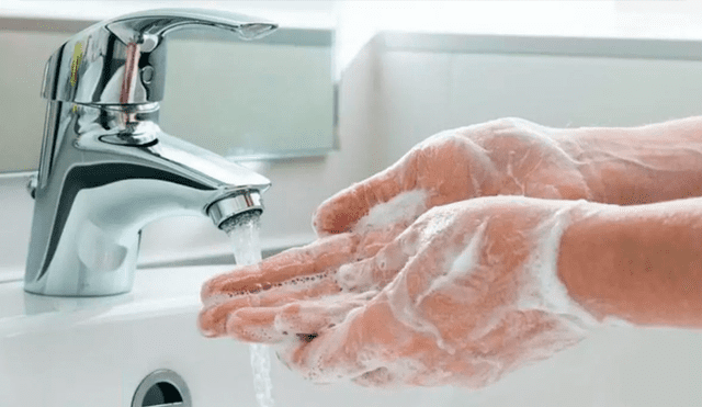 Asimismo, lávate las manos antes y después de tus horas de juego, para asegurar que toda superficie en contacto con tus manos esté limpia.