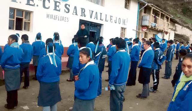 Menos del 10% de peruanos pobres accede a estudios superiores 