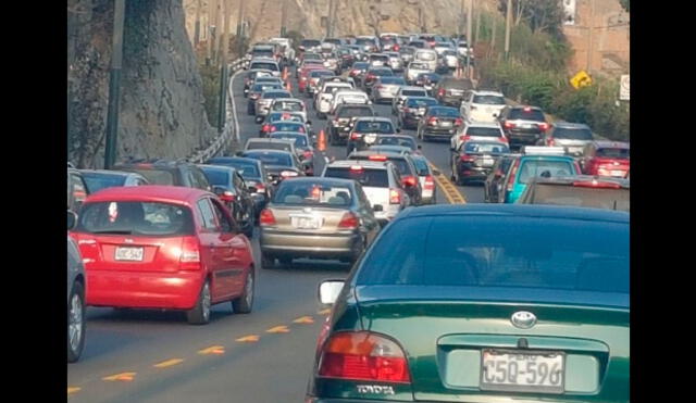 La Molina y Surco en conflicto por congestión vehicular en Cerro Centinela