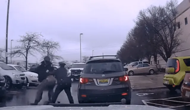 Jugador de fútbol americano arroja contra el suelo a policía que iba a detenerlo