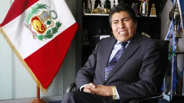 Puno: Iván Flores, el alcalde que hizo "obras que no se ven"