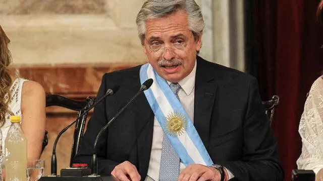 Presidente de Argentina, Alberto Fernández, anunció la creación de 1 700 millones de pesos para fortalecer áreas de salud por el coronavirus. Foto: Página 12.