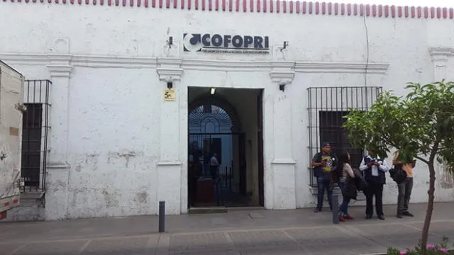Fiscalía Anticorrupción interviene oficina de Cofopri en Arequipa [VIDEO]