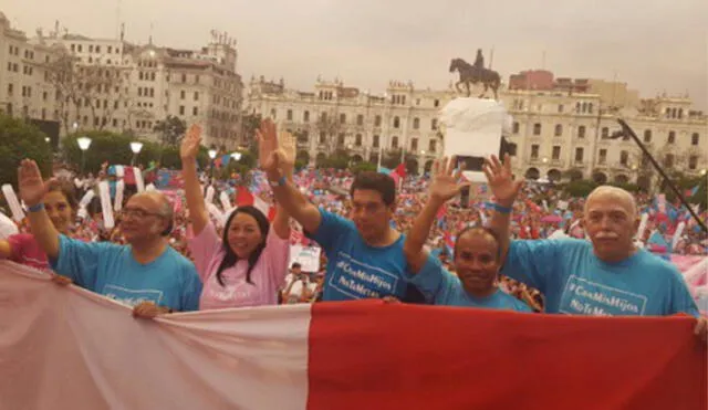 Fujimorismo respaldó polémica movilización en contra del nuevo currículo escolar