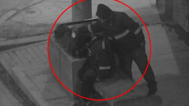 Captan a sujeto mientras robaba celular a hombre que dormía en la calle [VIDEO]