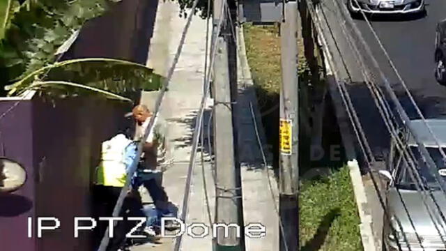 Surco: taxista intenta atropellar a ladrón que quiso asaltarlo y luego lo golpea para reducirlo [VIDEO]