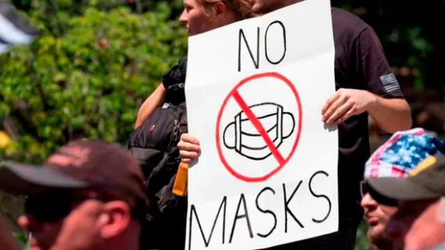 Durante la pandemia de la COVID-19, se han organizado manifestaciones en contra del uso de mascarillas en Estados Unidos. Foto: BBC Mundo