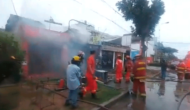 Una persona muere tras incendio en local comercial de Magdalena [VIDEO]
