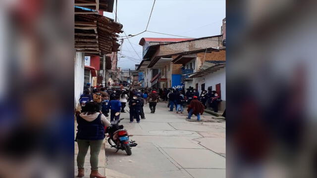 Cajamarca: Rondas campesinas toman local de la DISA Cutervo