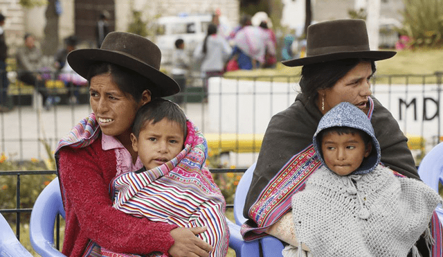 Ayacucho: para enfrentar periodo de friaje donan 2 mil frazadas y 500 colchones