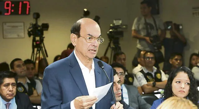 Advierten fin del Apra pero dirigentes del partido defienden a Alan García 