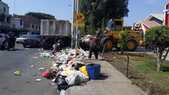 Trujillo: basura es recogida tras quejas de vecinos