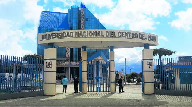 Universidad del Centro logra su licenciamiento académico por seis años