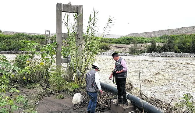 daños. El río Vítor se desbordó e inundó cerca de 200 hectáreas de terrenos. El alcalde pidió apoyo al gobierno regional.