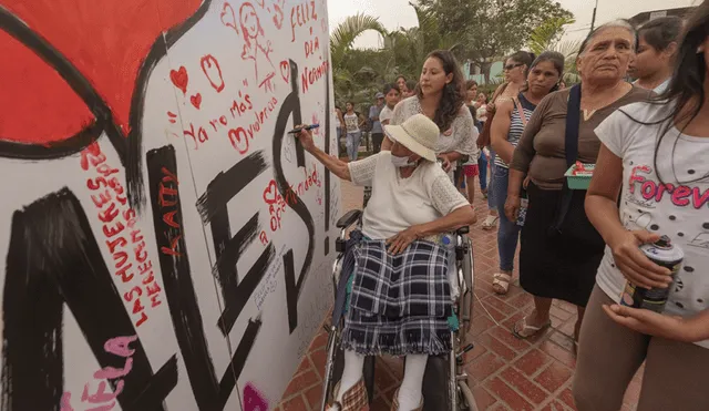 Puente Piedra: mujeres conmemoraron su día pintando sus derechos en un mural