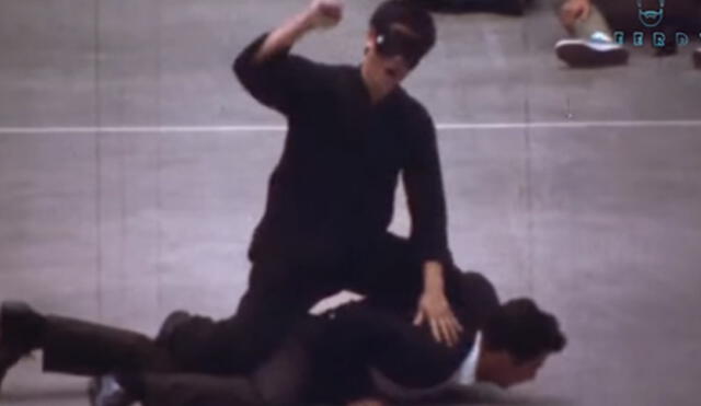 YouTube: Bruce Lee pelea con los ojos vendados y hace flexiones a dos dedos en videos inéditos