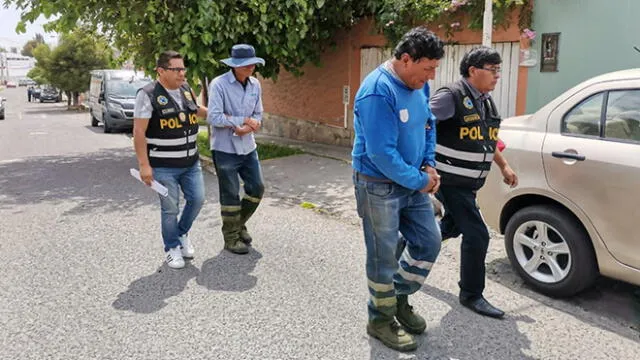 Trabajadores fueron sorprendidos por la Policía cuando cortaban el césped del estadio del deportivo Huracán.