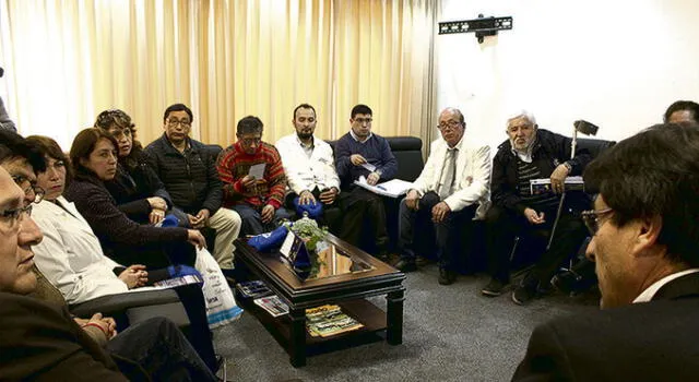 REUNIÓN. Profesionales ayudarán a encontrar las soluciones.