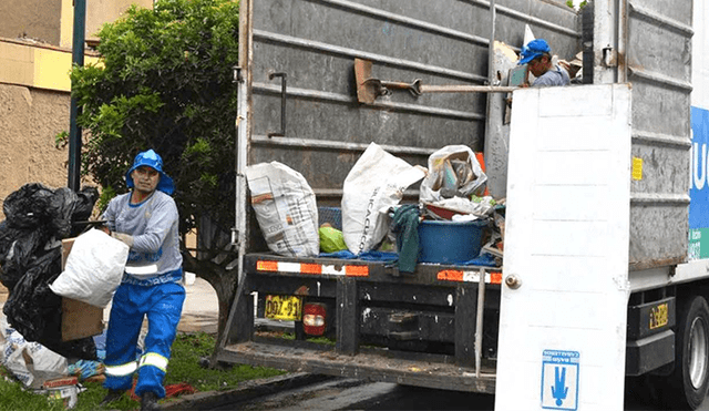 Vecinos retiraron 18 toneladas de residuos sólidos de sus techos
