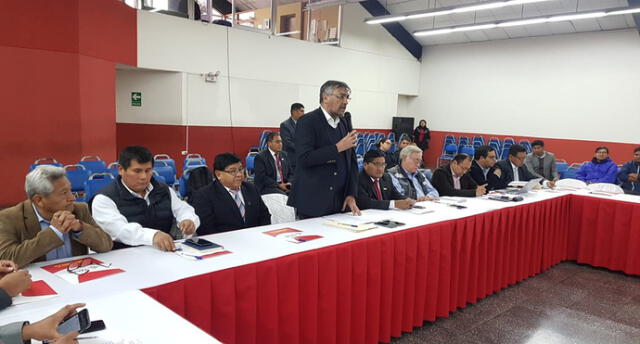 Tacna: Se instala comisión que revisará la tarifa del agua potable