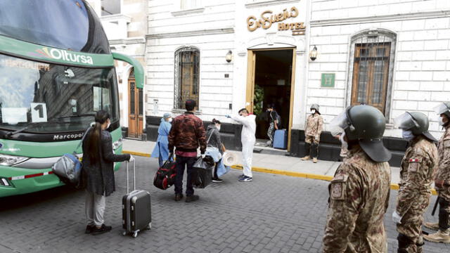 llegaron. Retornados fueron trasladados a hoteles donde pasan periodo de cuarentena.