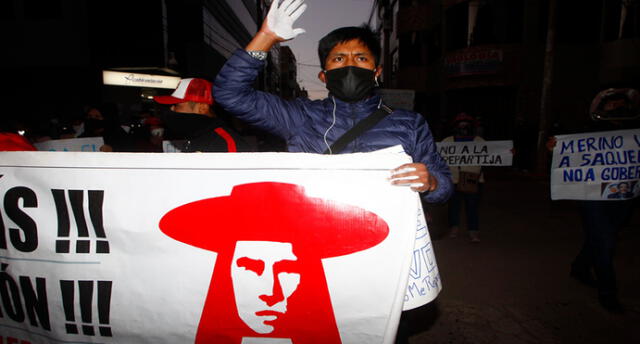 Diversos colectivos de Puno se sumaron a las manifestaciones.