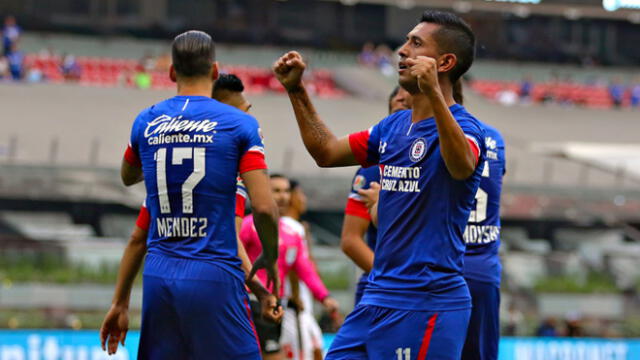 Cruz Azul venció 2-1 a Lobos BUAP y siguen liderando la Liga MX [RESUMEN Y GOLES]
