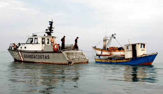 Tumbes: intervienen embarcación ecuatoriana por navegar en mar peruano