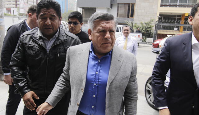 Asimismo, César Acuña comentó que el Perú pierde millones de dólares anuales por corrupción. Foto: La República.