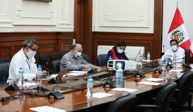 Primer ministro, Vicente Zeballos, en la Mesa de Concertación para la Lucha Contra la Pobreza. Foto: PCM.