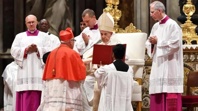 El Papa Francisco durante un Consistorio Público Ordinario para la creación de nuevos cardenales, en 5 de octubre de 2019 en la Basílica de San Pedro en el Vaticano.