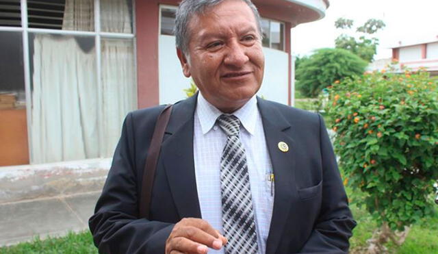 Ángel Salazar manifestó que se garantiza la educación pública.